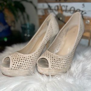 Nude suede filigree Apt9 5” stilettos